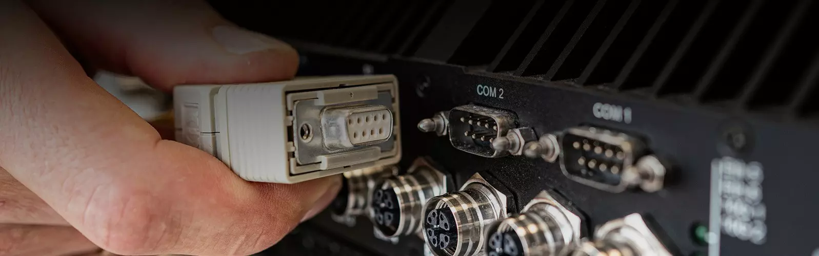 D-Sub PushPull：经典与创新的结合